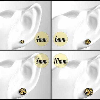 4 Pairs Of Gold & Silver Flake Stud..